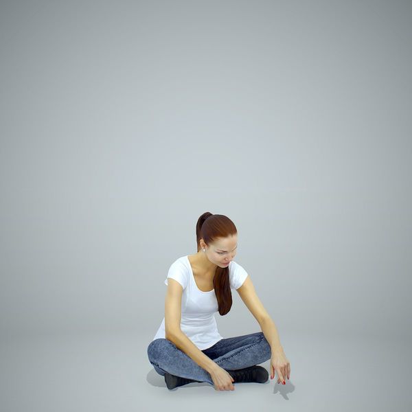 Casual Attire Woman Image 1